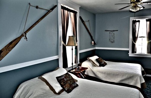 Alturas Hotel | Hotel Niles