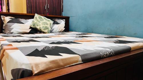 Tiruchirappalli Hotel | Hotel O 81239 Shri Vinayaka Inn Rooms