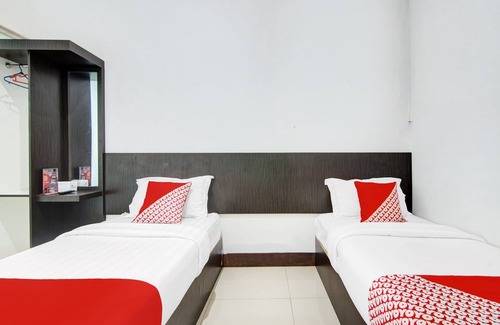 Bukittinggi Hotel | Hotel O Bukittinggi near Jam Gadang