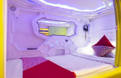 Taman Sari Hotel | Hotel O Fiducia Capsule Hotel