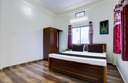 Varanasi Hotel | Hotel O Harsh Palace Guest House
