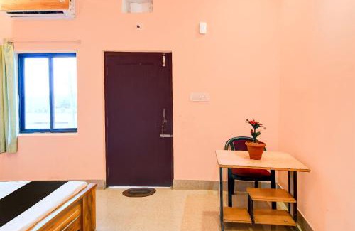 Kendrapara Hotel | HOTEL O SAI SOVA