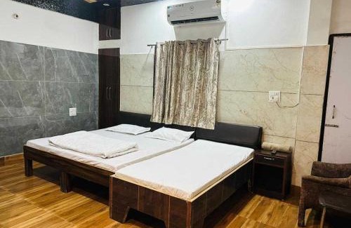 Nagina Hotel | Hotel O Sun Rahi