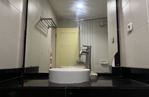 Palangkaraya Hotel | Hotel O Tri Homestay