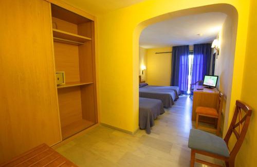Almunecar Hotel | Hotel Olas de Almuñécar