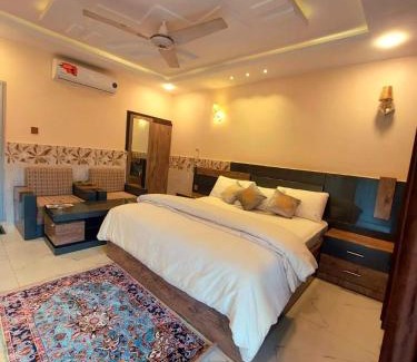 Mingora Hotel | Hotel Park Way & Restaurant