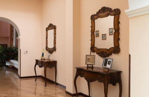 Quito Historic Center Hotel | Hotel Patio Andaluz