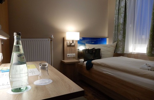 Norddeich Hotel | Hotel Pension Am Hafen