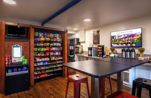 Northwest Anaheim Hotel | Hotel Pepper Tree Boutique Kitchen Studios - Anaheim