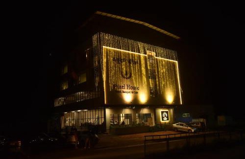 Hubli Hotel | Hotel Pixel House