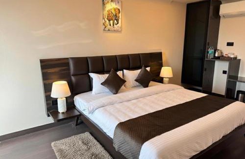 Hubli Hotel | Hotel Pixel House