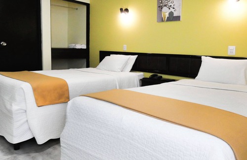 Tacna Hotel | Hotel Plaza by DOT Light