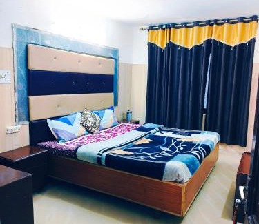 Dalhousie Hotel | Hotel Plaza Dalhousie - Near Ghandhi Chowk Mall Road
