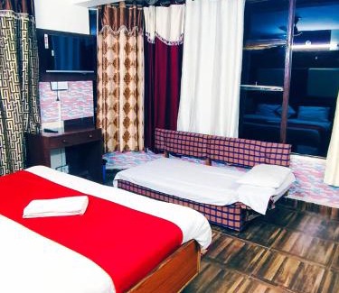Dalhousie Hotel | Hotel Plaza Dalhousie - Near Ghandhi Chowk Mall Road