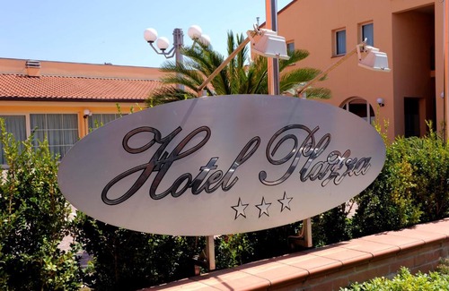 Porcari Hotel | Hotel Plazza