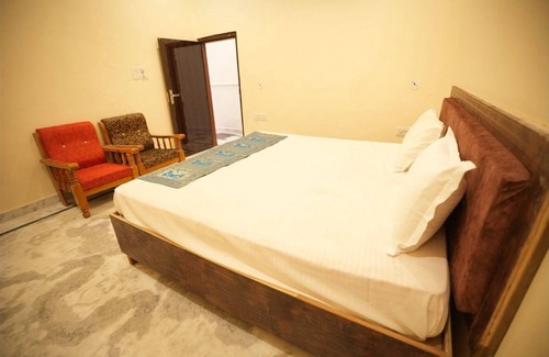 Khajuraho Hotel | Hotel Poorvi Inn