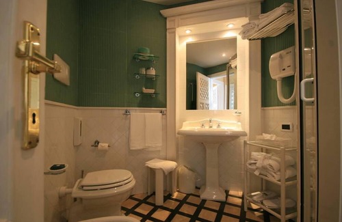 Parghelia Hotel | Hotel Porto Pirgos