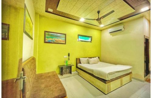 Mathura Hotel | Hotel Pragati Heights
