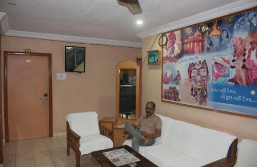Gandhidham Hotel | hotel prashant international