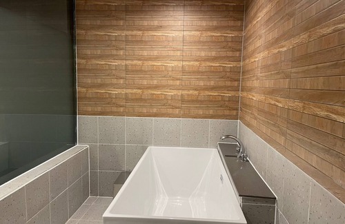 Seo Hotel | Hotel Quartz