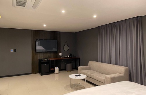 Seo Hotel | Hotel Quartz