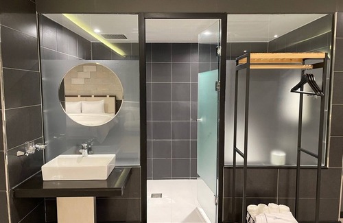 Seo Hotel | Hotel Quartz