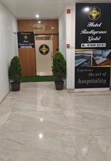 Surat Hotel | hotel radiyesan gold
