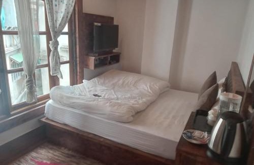 Darjeeling Hotel | Hotel Ratna Villa Inn