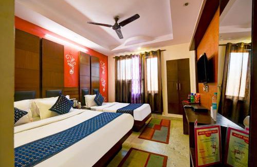 Paharganj Hotel | Hotel Re Pose Villa Walking Distance From New Delhi Railway Station and R K Ashram Metro Station