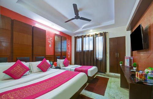 Paharganj Hotel | Hotel Re Pose Villa Walking Distance From New Delhi Railway Station and R K Ashram Metro Station