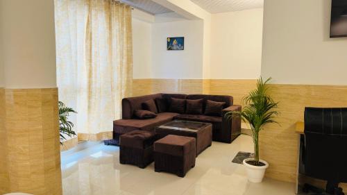 Sector 27 House | Hotel Relax Inn-Couple Friendly Hotel- Noida Sector 27