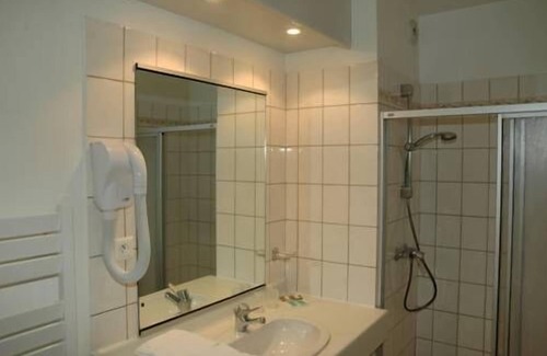 Bourbonne-les-Bains Hotel | Hotel Restaurant d'Orfeuil