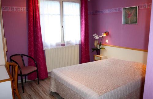 Entraygues-sur-Truyere Hotel | Hotel Restaurant des Deux Vallées