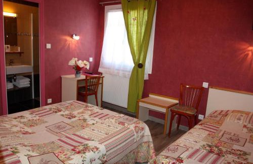 Entraygues-sur-Truyere Hotel | Hotel Restaurant des Deux Vallées