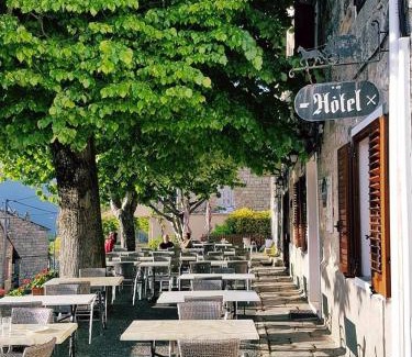 Aullene Hotel | Hotel Restaurant de la Poste
