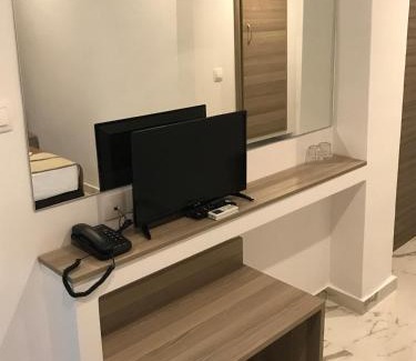 Vardaris Hotel | Hotel Rex