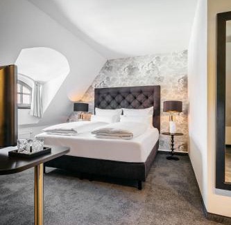 Neuhof an der Zenn Hotel | Hotel Riesengebirge