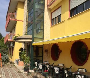 San Vito di Leguzzano Hotel | Hotel Ristorante Il Pirata