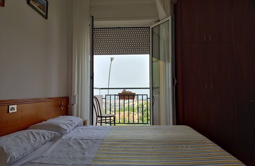 Acquaviva Picena Hotel | Hotel Ristorante Il Grillo