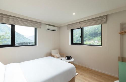 Danyang House | Hotel Riv Mont Danyang by Aneuk