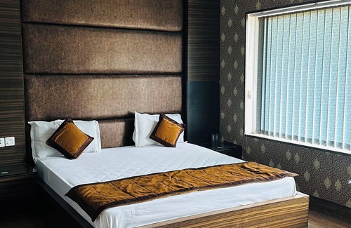 Haldwani Hotel | Hotel Riya Palace