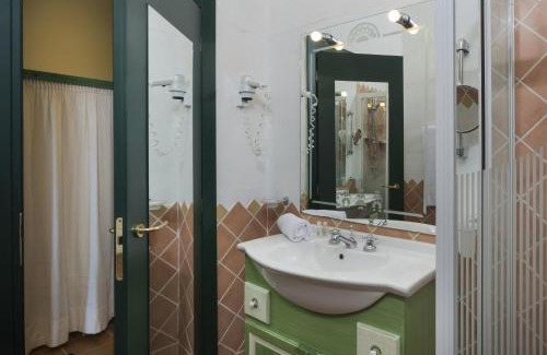 San Pantaleo Hotel | Hotel Rocce Sarde