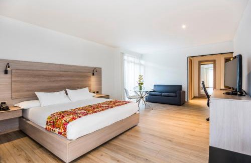 Financial District Hotel | Hotel Rosales Plaza