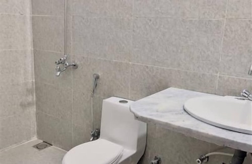 Johar Town Hotel | Hotel Rose Inn