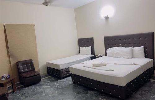 Johar Town Hotel | Hotel Rose Inn