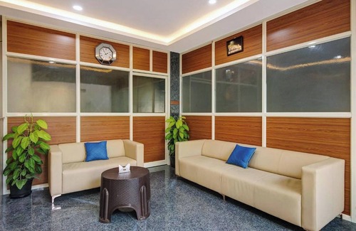 Bidadi Hotel | Hotel Royal Garuda Palace