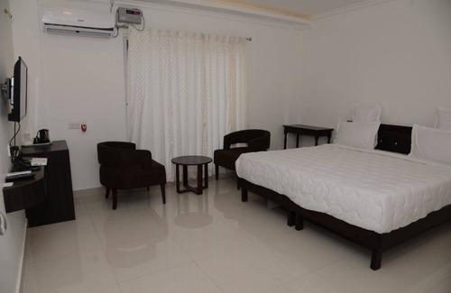Kanaka Nagar Hotel | Hotel RR Grand