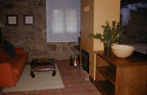 Arroyomolinos de la Vera Hotel | Hotel Rural Peña Del Alba
