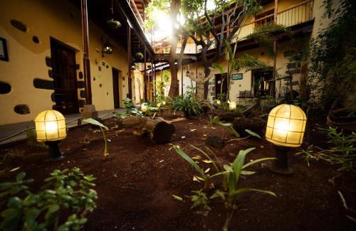 Aguimes House | Hotel Rural Casa de Los Camellos