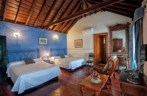 Granadilla de Abona Hotel | Hotel Rural Senderos de Abona